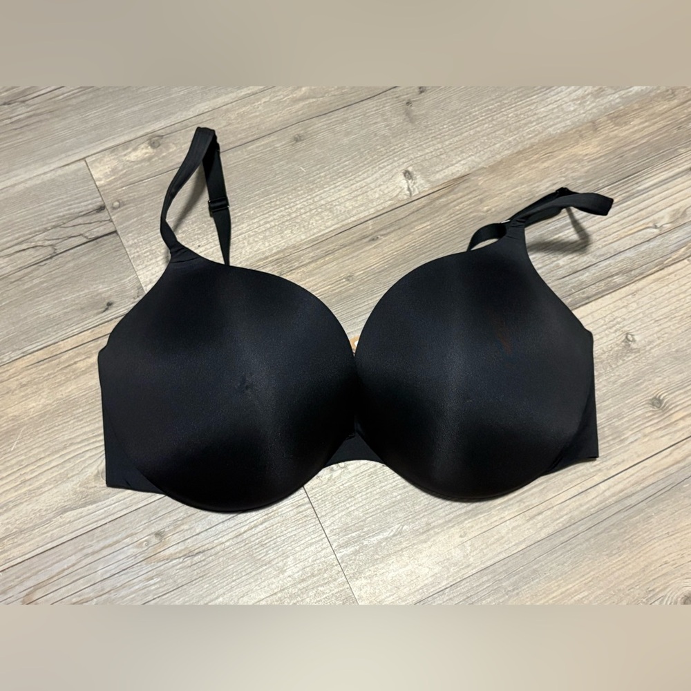 SKIMS Kim Kardashian ultimate collection push up plunge bra 38DDD new with tags